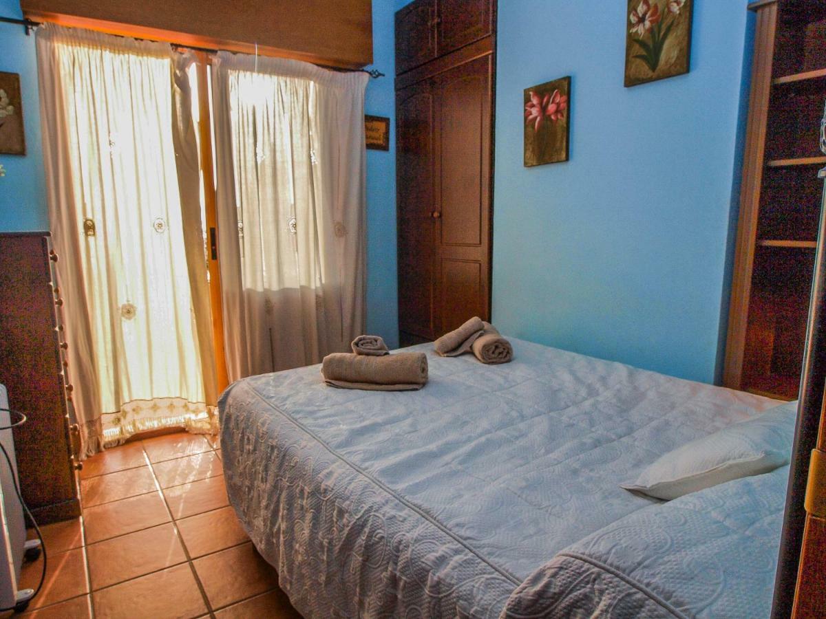 El Mirador De La Luna Villa El Gastor Luaran gambar